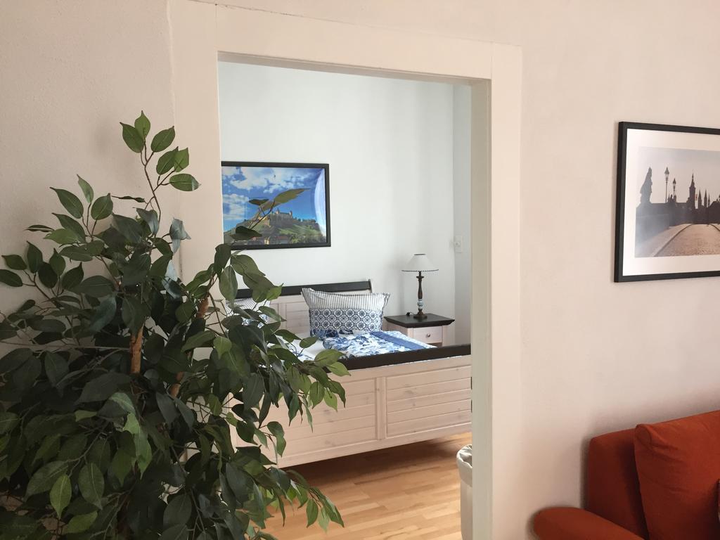 Ihr Domizil Auf Zeit In Wuerzburg Appartement Buitenkant foto